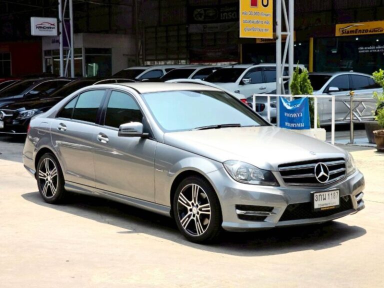 Mercedes Benz C200 Avantgarde Edition C (W204) ตัวพิเศษจากโรงงาน